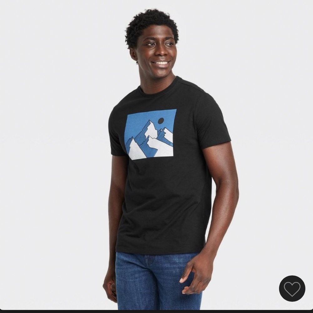 NEW Good Fellow tshirt
mountain graphic tee size XXL